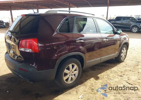 2013 Kia Sorento Lx z USA, uszkodzony, nr VIN 5XYKTCA60DG363838